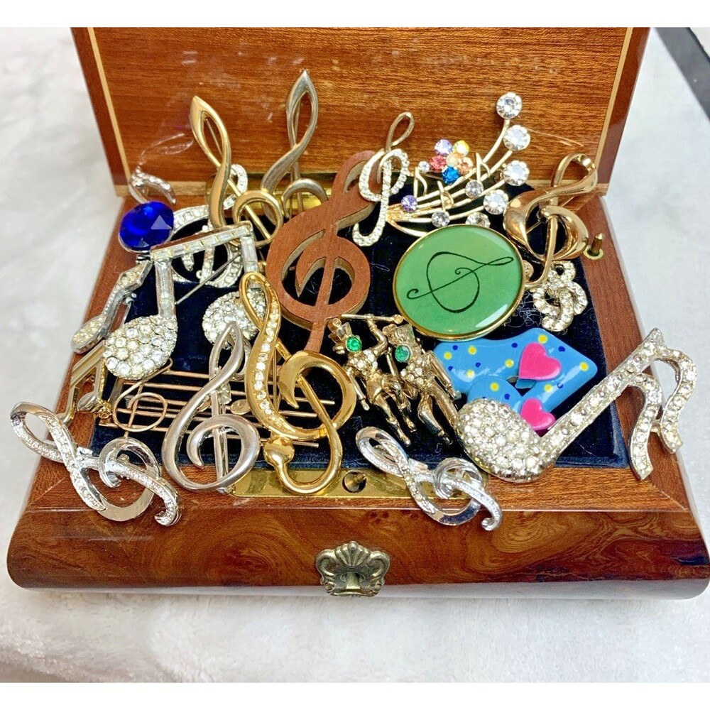 Vintage Musical Brooch Lot 21pc Treble Clef Notes Rhinestone Figural Gold Silver